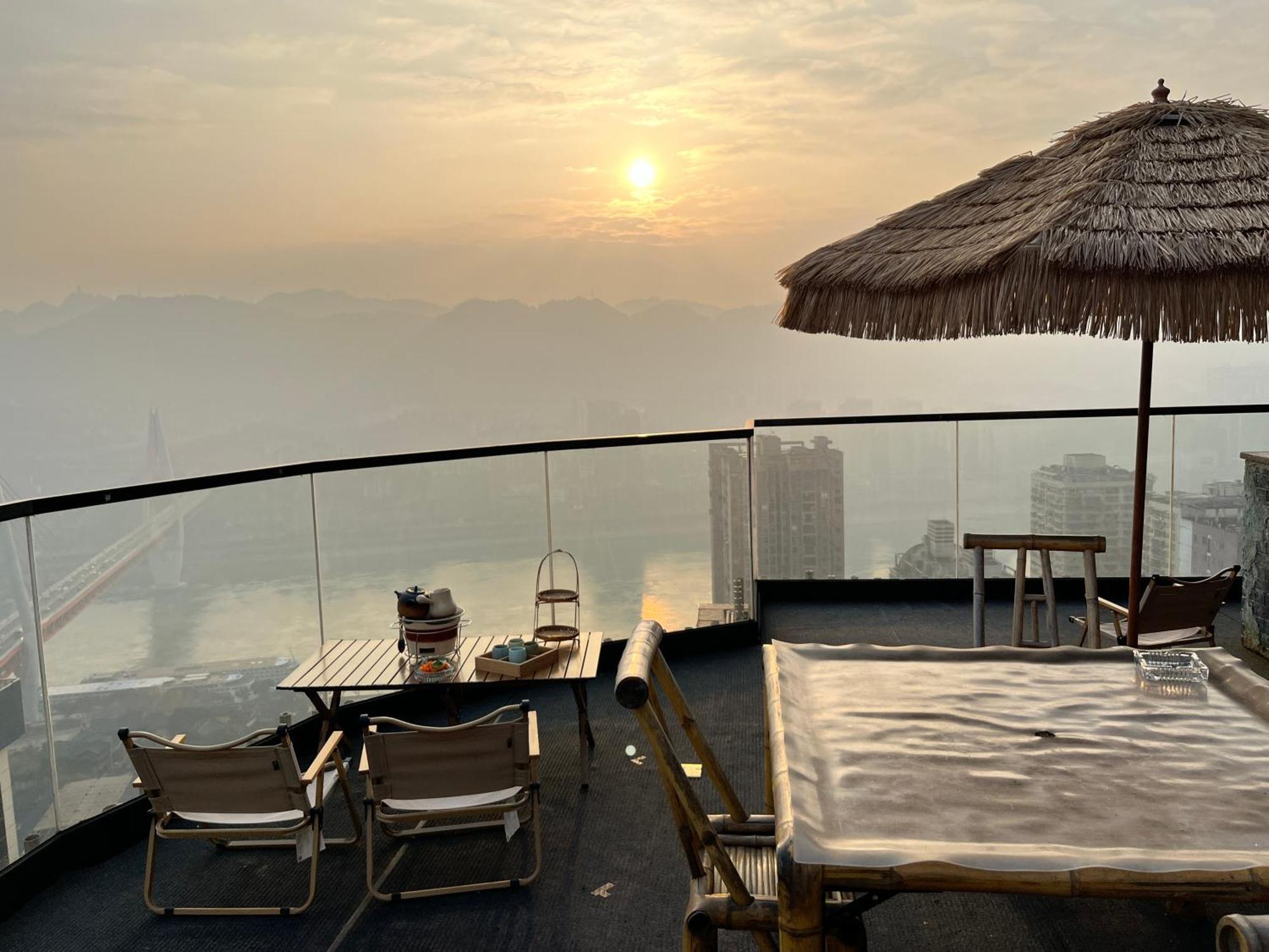 צ'ונגקינג Yunqi River View Terrace Hotel מראה חיצוני תמונה